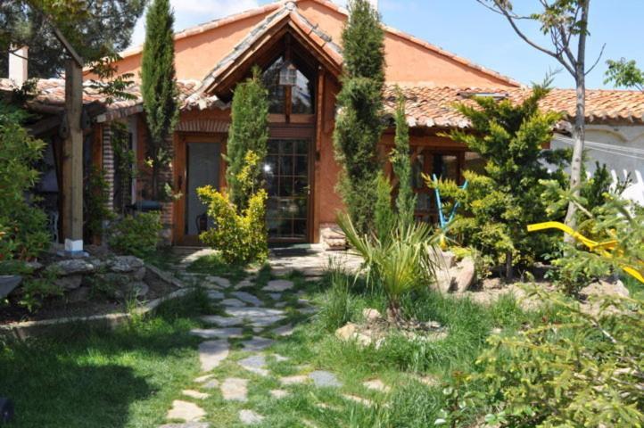 Hospedium Hacienda Las Cavas Ольмедо Экстерьер фото