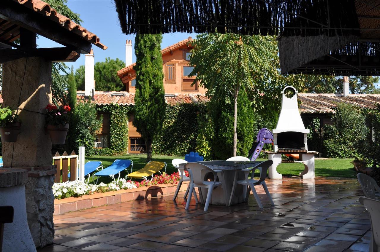 Hospedium Hacienda Las Cavas Ольмедо Экстерьер фото