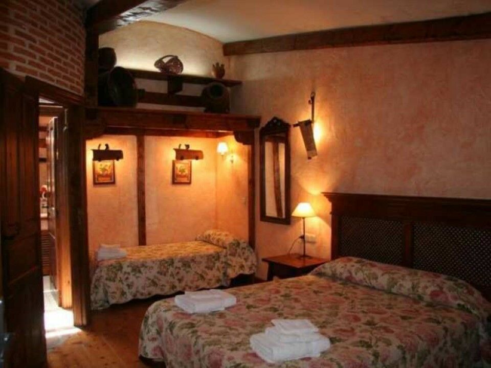 Hospedium Hacienda Las Cavas Ольмедо Экстерьер фото